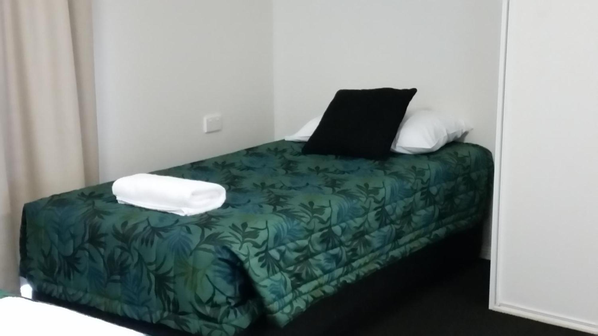 Port Denison Motor Inn Bowen Bilik gambar