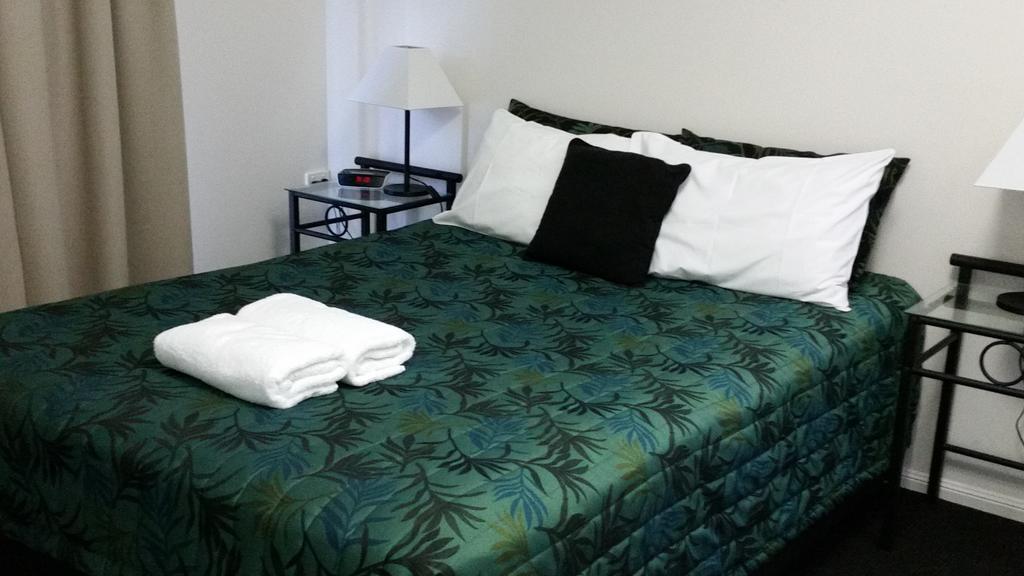 Port Denison Motor Inn Bowen Luaran gambar